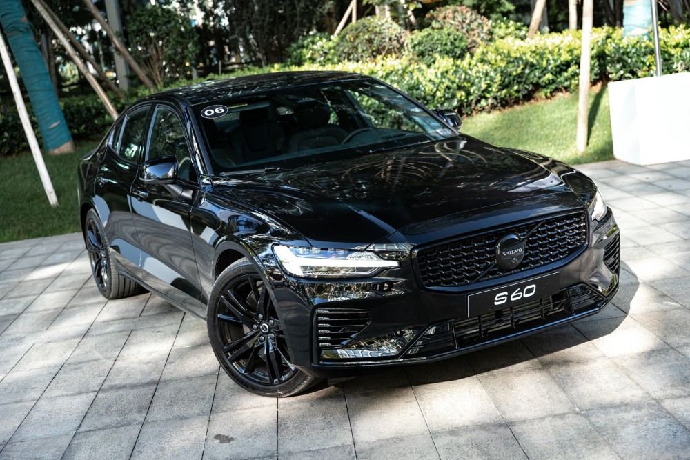 不仅有安全还要有性能试驾沃尔沃s60t8极夜黑限量版