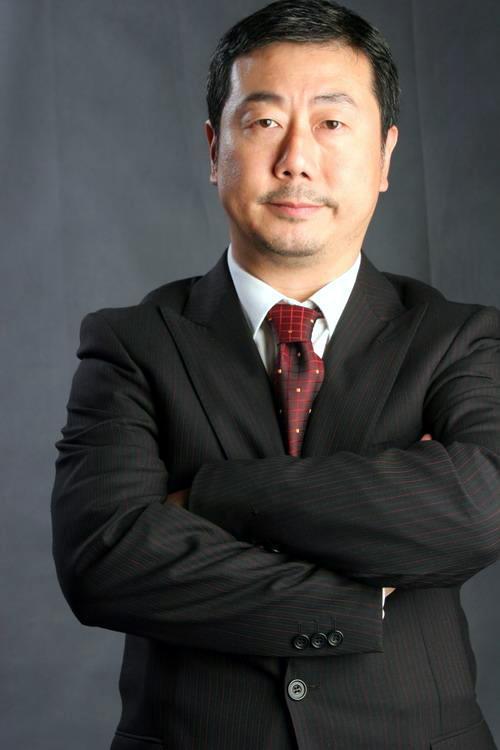 方宏进:主持人变阶下囚,与妻女对簿公堂,如今妻离子散直播捞金