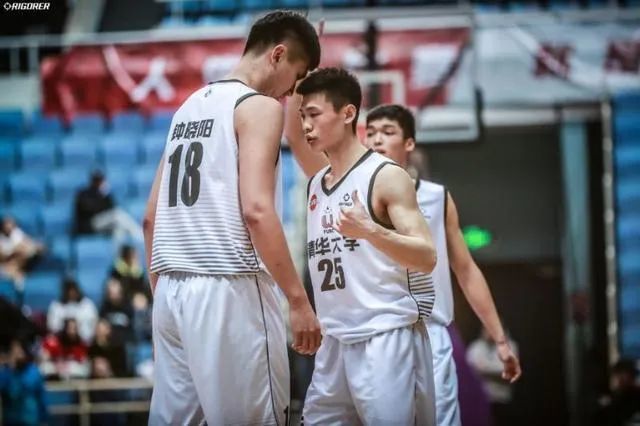 谢立石以及陈培东等曾挖掘了众多优秀的篮球新星潍坊一中与王菲教练就