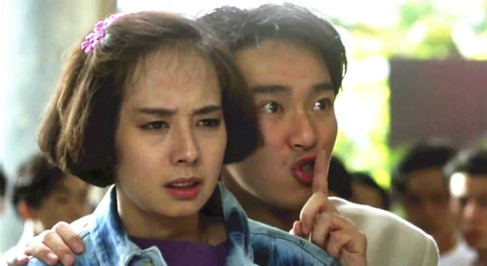 毛舜筠同样是当时风头无两的喜剧女演员,她是少数能够在戏中和周星驰