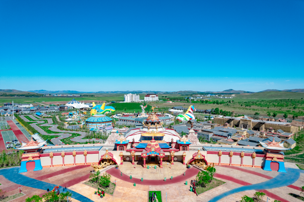 从承德市区驱车一路向北,大约3个小时就到了丰宁满族自治县大滩镇中国