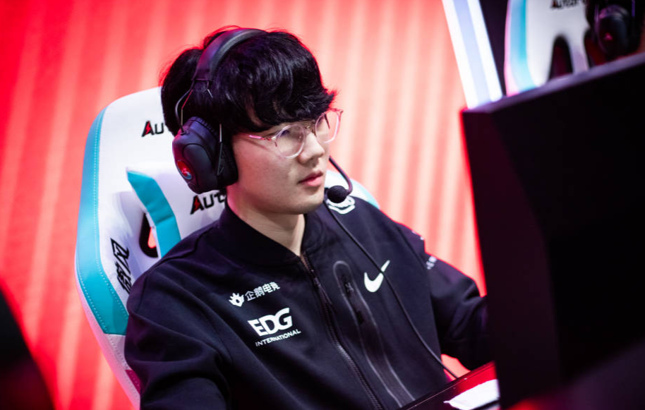lol:viper登顶韩服却被宁王嘲讽,不如uzi,edg冠军没含金量_腾讯新闻