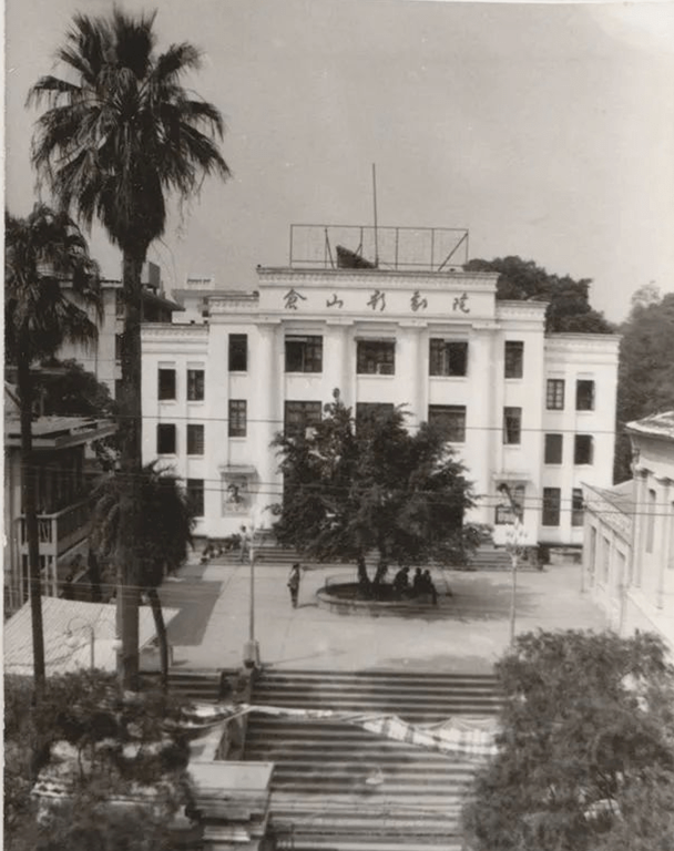80年代福州老照片:中亭街,东街口,仓山影剧院,老车站,西餐厅