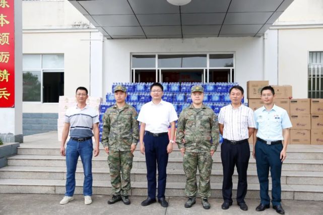 连城县领导走访慰问驻莲,驻训部队官兵