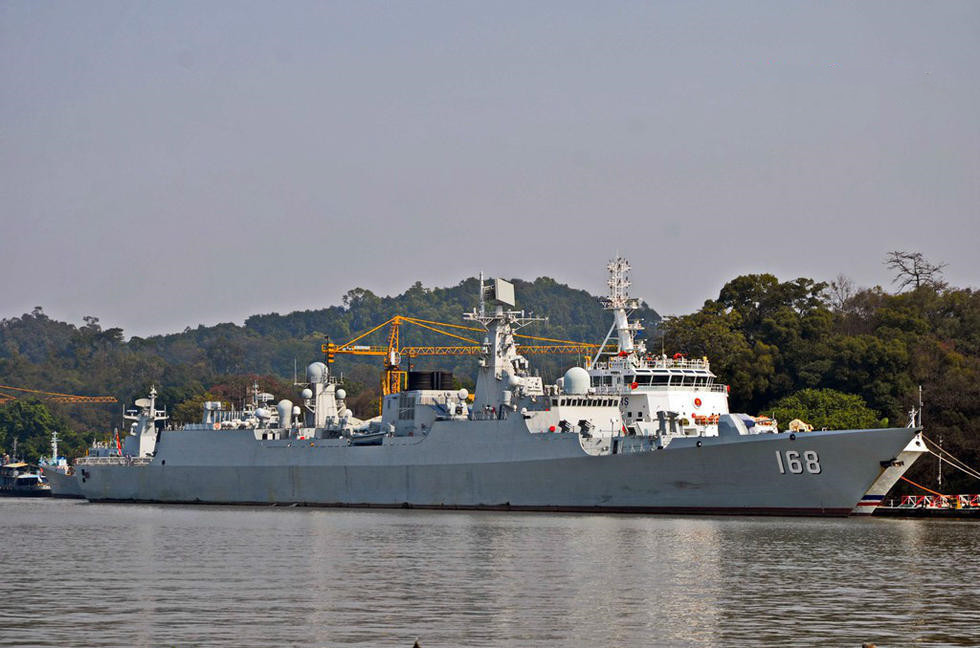 改装后的168"广州舰"保留了100毫米单管h/pj-87式舰炮,将舰炮后方的3s