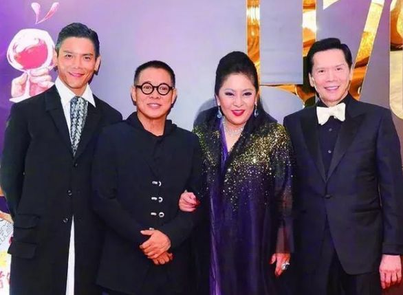 香港女儿梅艳芳,被14k堂主黄朗维当众掌掴,向太仗义相助才摆平