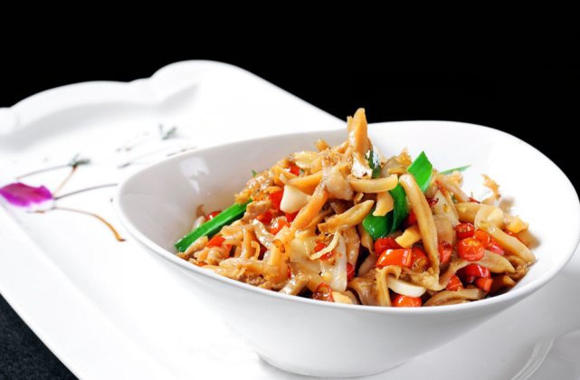 湖南湘菜:藠头炒河蚌肉,私房菜做法,酒店特色菜