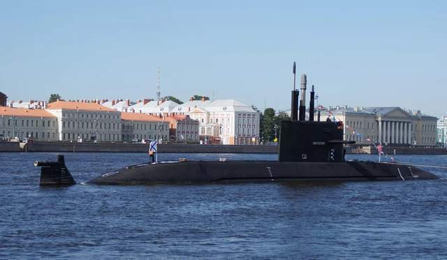 拉达级潜艇测试,曾受制于技术不足推进缓慢,终取得突破进展!