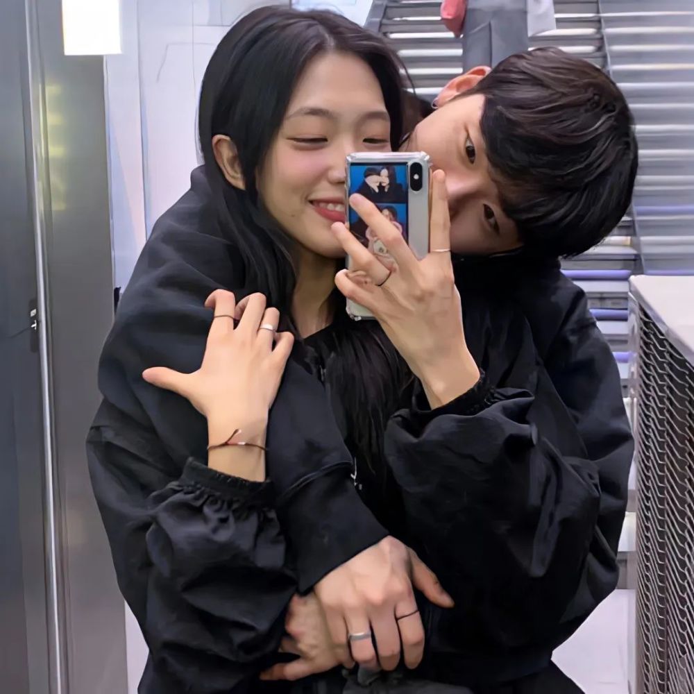 情侣头像|只是忘记合上书_腾讯新闻