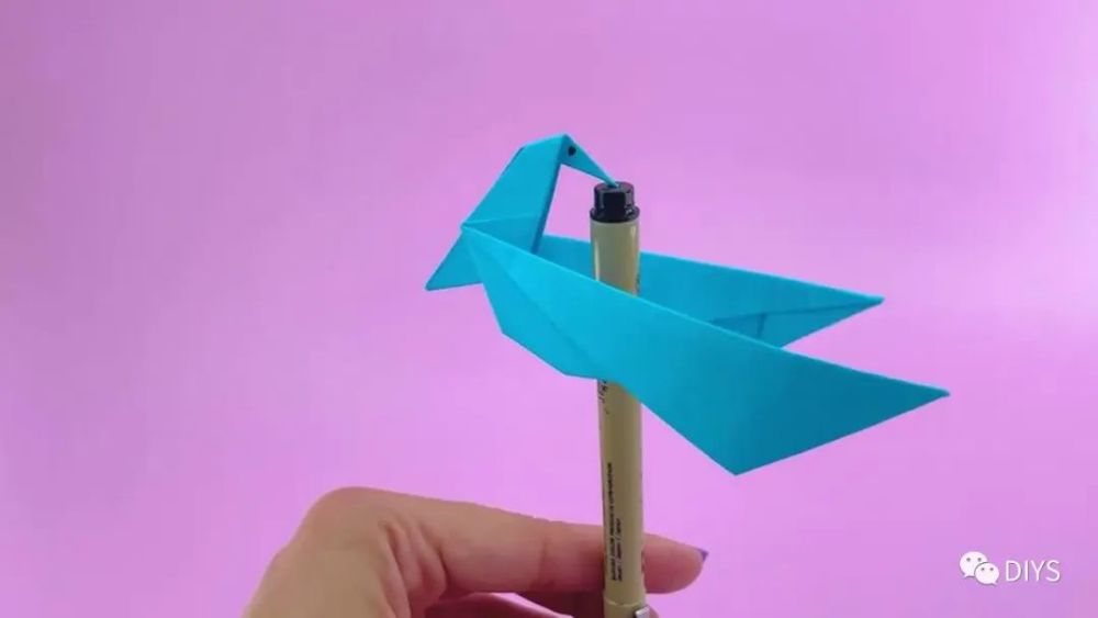 "手工制作"简单又好玩的平衡鸟折纸玩具!_腾讯新闻