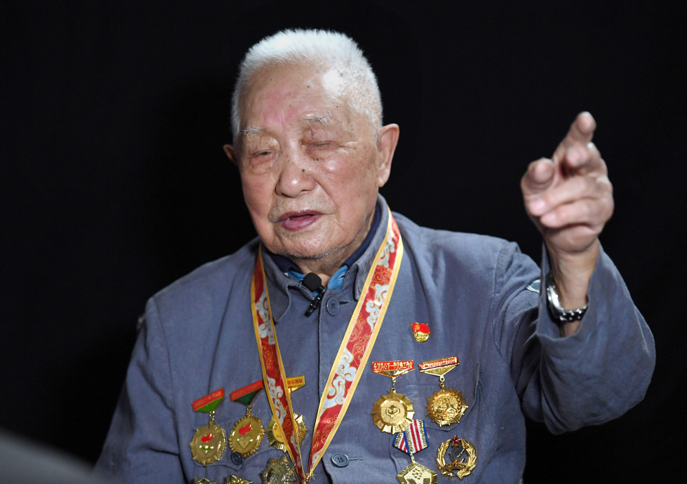 社会浴血荣光丨致敬抗战老战士钟飞