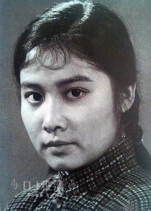 张力维:21岁成名,42岁息影,离婚后独自带儿度光阴,前夫却成著名导演