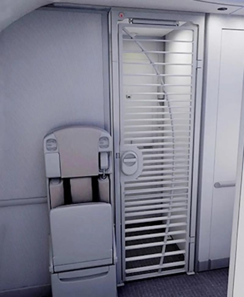 防"不守规矩"乘客 faa提议新飞机驾驶舱门设置第二道屏障_腾讯新闻