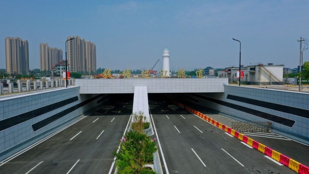 工程据悉,钱塘快速路(23号大街--义蓬中路段)含艮山东路过江隧道工程