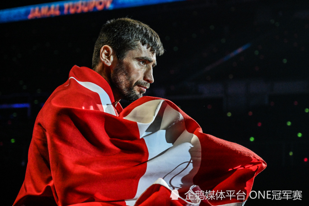 2022年7月29日,贾马尔-尤苏波夫度过了39岁的生日.