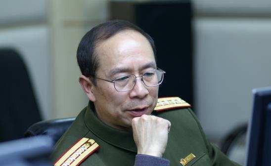时任国防大学校长的邢志忠上将组织召开接待切尔克特会议,金一南当时