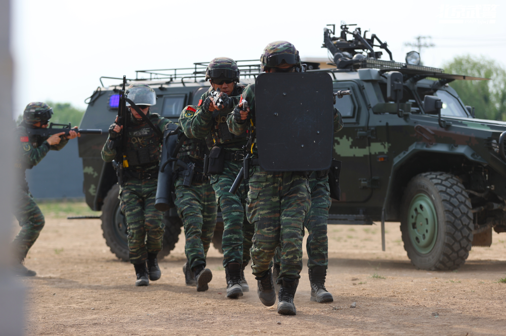 战术训练开展强军风采文化活动文章原载于7月29日《人民武警报》04版