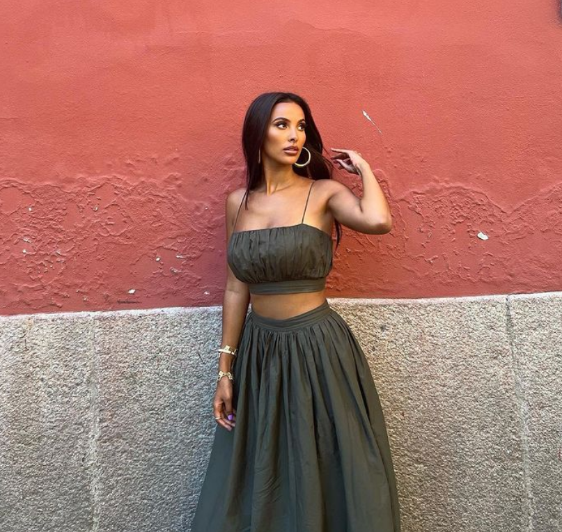 西蒙斯女友又晒美照打call_腾讯新闻