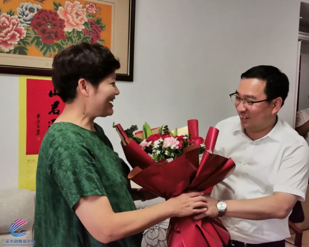 兰溪市领导走访慰问部队官兵_腾讯新闻