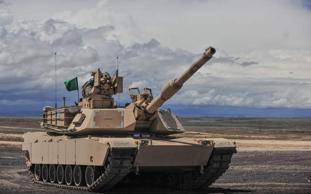 美陆军现已装备了至多1500辆m1a2坦克,同时还正在升级近千辆m1a1坦克