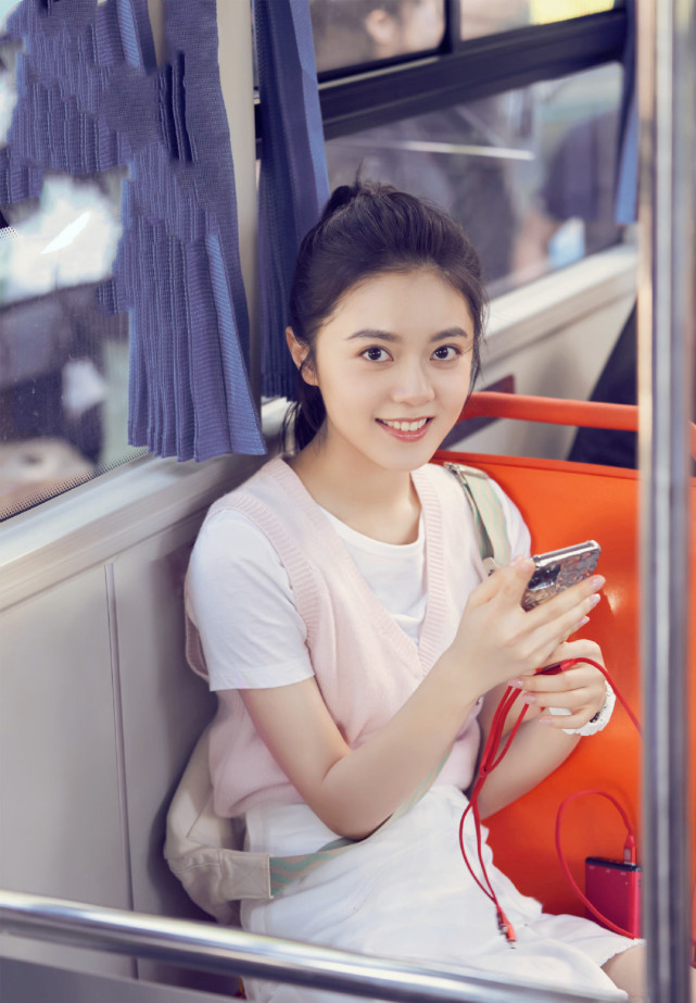 但其实他的生活真的是因为林妙妙被治愈了,钱三一