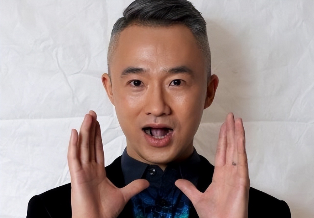 主持人程雷,42岁娶24岁同行妻子被人嘲,今51岁成患难夫妻很幸福_腾讯