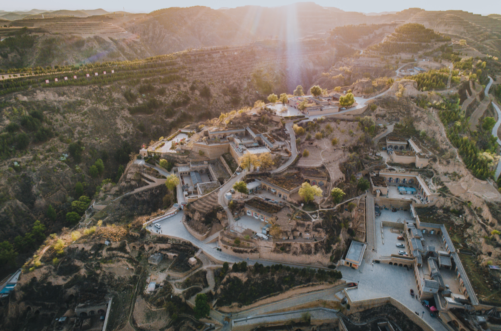 杨家沟陕北唯一历史文化名村正向红色为主综合旅游目的地演变