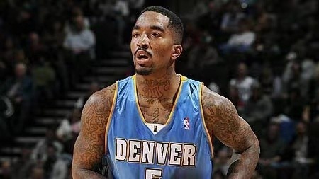 "神经刀"jr-史密斯职业生涯共签了多少份合同?