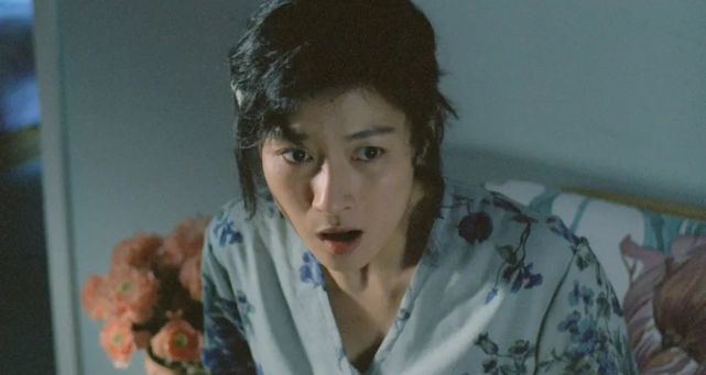 《回魂夜》的红衣跳楼猛女,还是《鹿鼎记2》阿南,《精武英雄》的小惠
