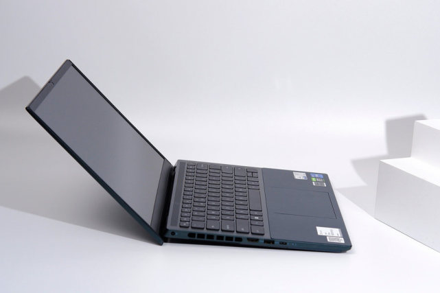 戴尔灵越14plus7420评测12代i7联袂rtx3050高能高颜值