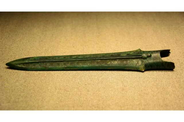 龙泉宝剑｜枪矛类冷兵器，为何能成为古代的百兵之王？