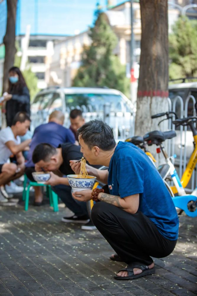 蘭州牛肉麵將立法這碗天下第一面為何讓蘭州人瘋狂想念