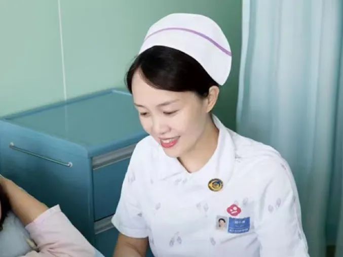 关于母乳喂养,这位护士长有话说_腾讯新闻