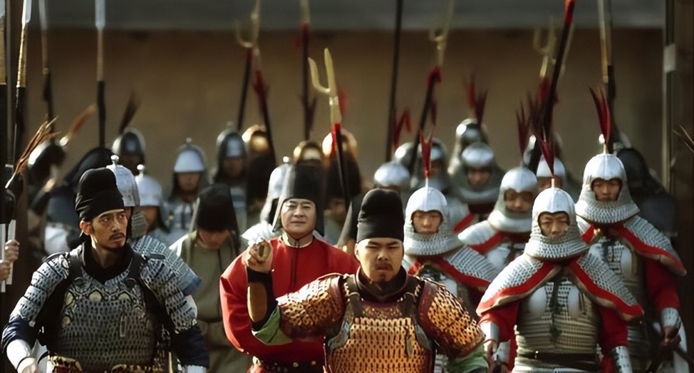 为什么唐朝藩镇尾大不掉,皇帝却不撤销藩镇,反倒是支持藩镇存在_腾讯