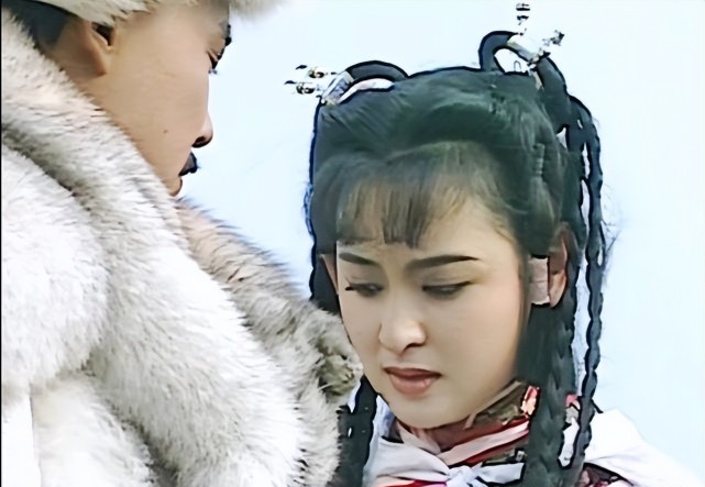 女人的凤钗，竟暗藏藏宝图—金庸《雪山飞狐》_腾讯新闻