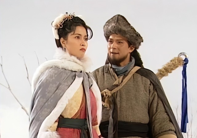 女人的凤钗,竟暗藏藏宝图—金庸《雪山飞狐》_腾讯新闻