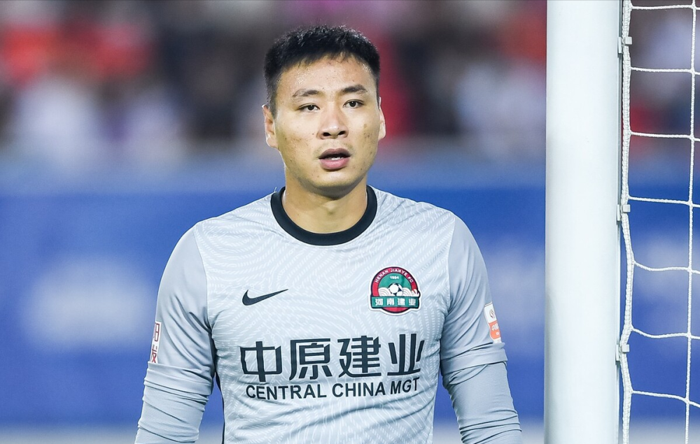 人员更新!大连人迎来新的试训门将,两年前曾有意!