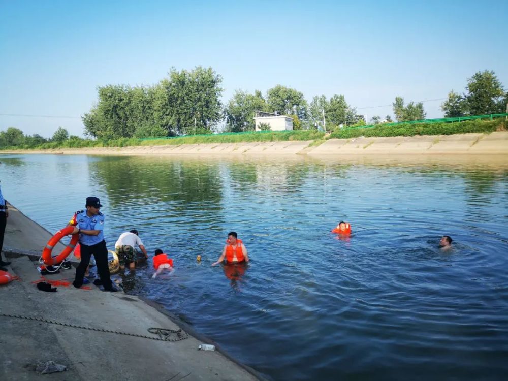 寿县迎河镇联合志愿者开展防溺水救助演练!_腾讯新闻