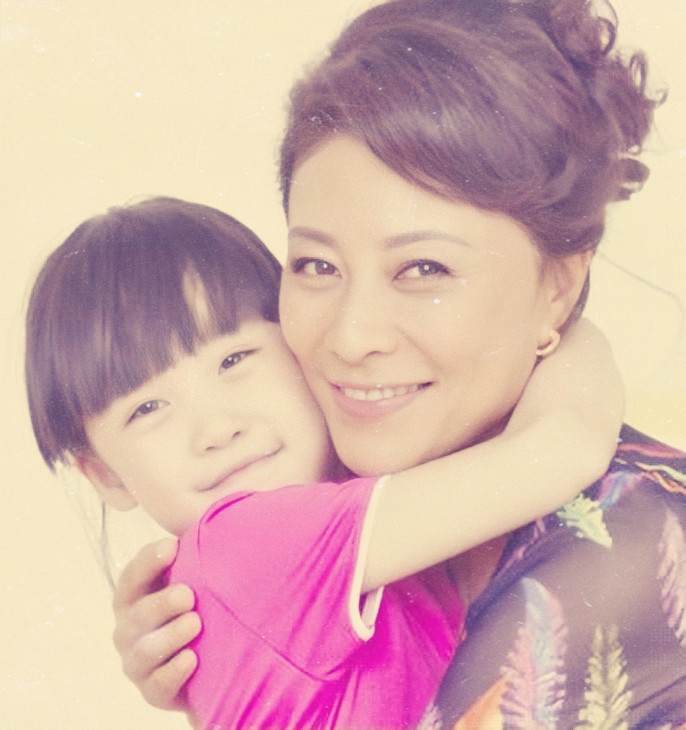 演员岳红:年轻时只顾事业,曾被女儿喊"阿姨",患癌后母女和解_腾讯新闻