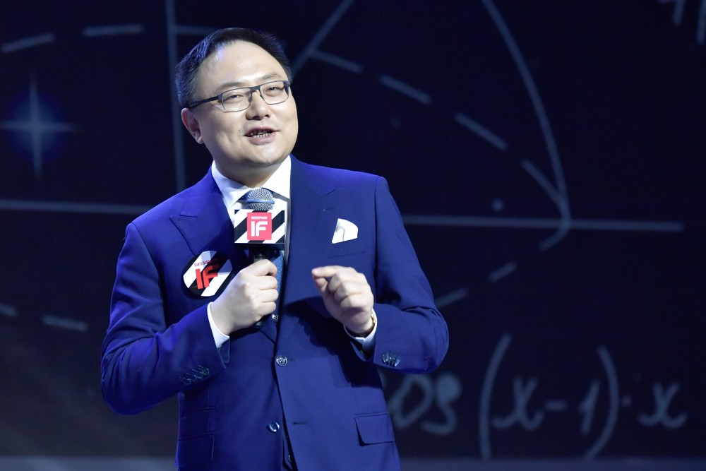 罗振宇上市梦碎:思维造物ipo终止,公司面临同业竞争风险_腾讯新闻