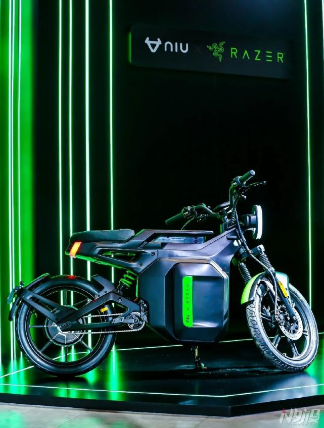 razerniu跨界联名sqi限量款电动车发布