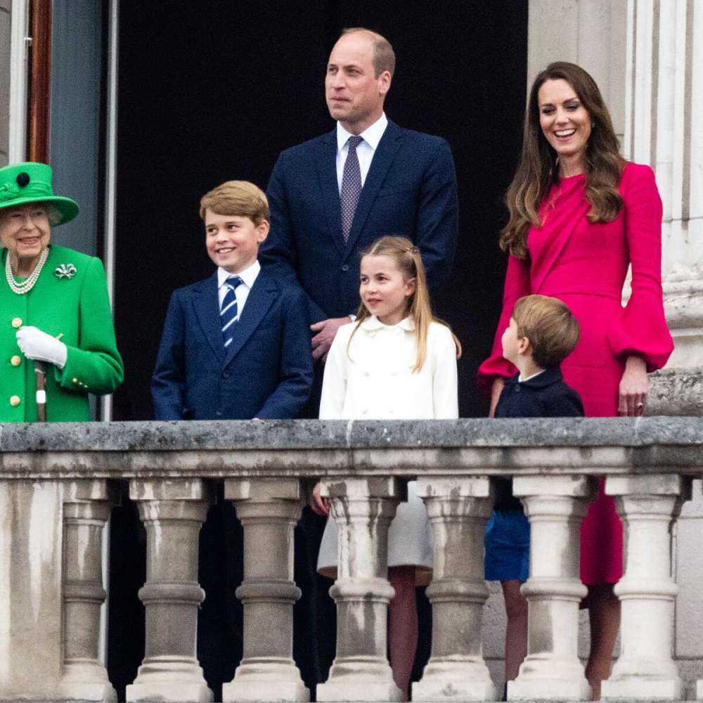 威廉王子携家带狗去天堂小岛度假,温馨时光绚丽风景,年年流连忘返