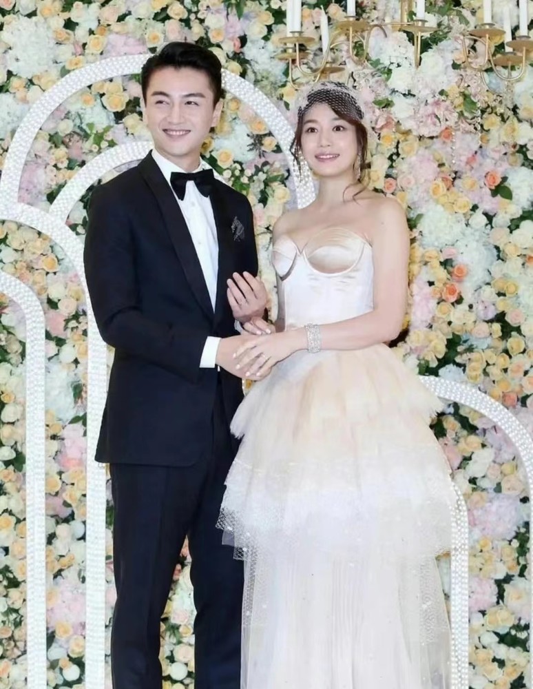 郭采洁发声回应质疑,薛凯琪转发速度最快_腾讯新闻