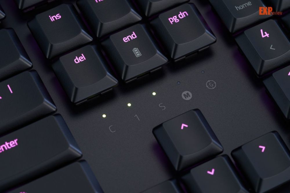 雷蛇噬魂金蝎V2无线版键盘体验：搭载全新光学矮轴的纤薄旗舰九年级上册语文期末答案