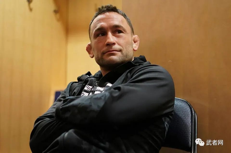 埃德加计划于ufc281进行退役战 希望对阵科鲁兹_腾讯新闻