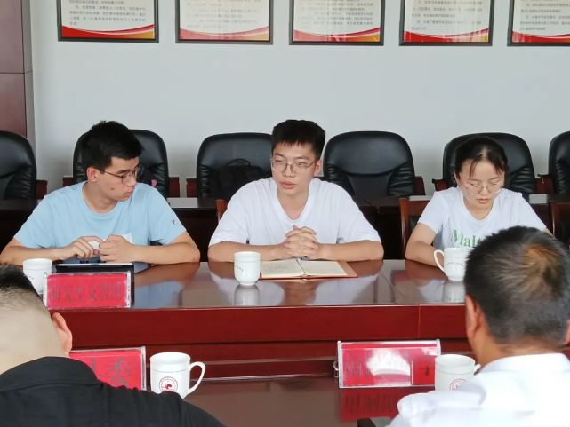 团动态|南涧县2022—2023年度研究生支教团到岗座谈会在南涧一中召开