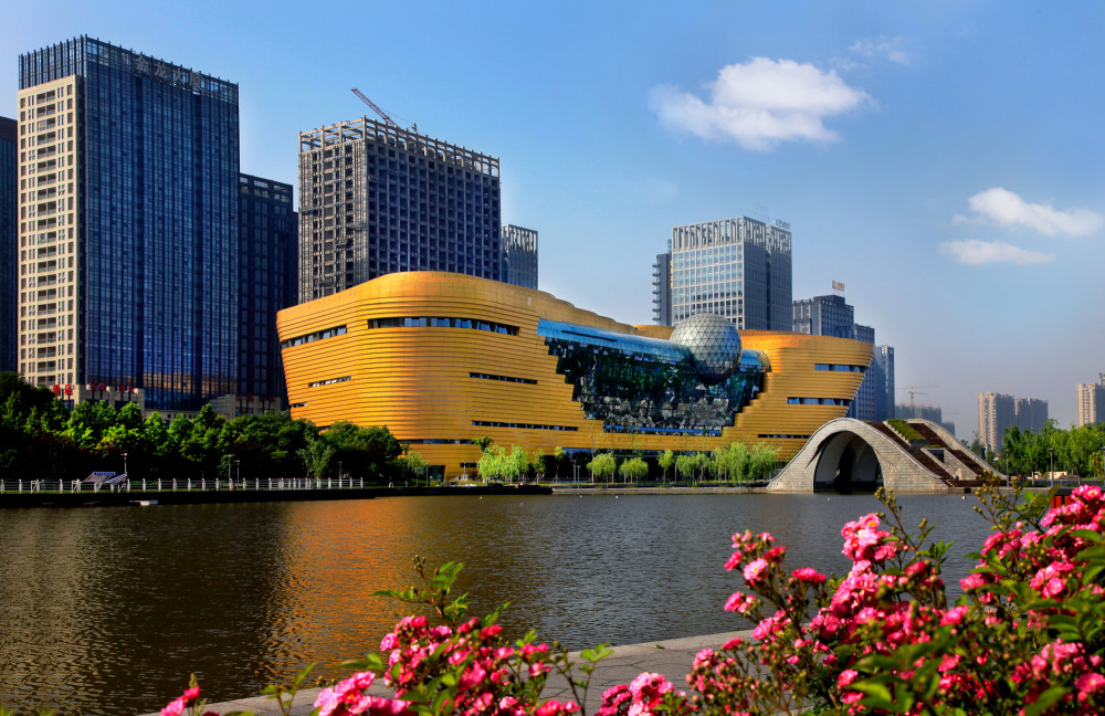 十年来,中国杭州低碳科技馆砥砺前行,探索出一条展示与活动,传播与