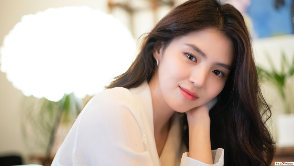 韩国最美小三韩素熙拍戏脸部受伤送医公司回应轻微伤