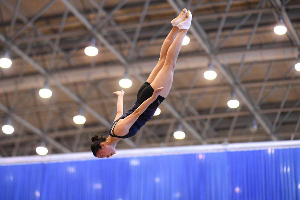 2022全国蹦床锦标赛下周青岛上演,奥运冠军朱雪莹将参与比赛角逐_腾讯