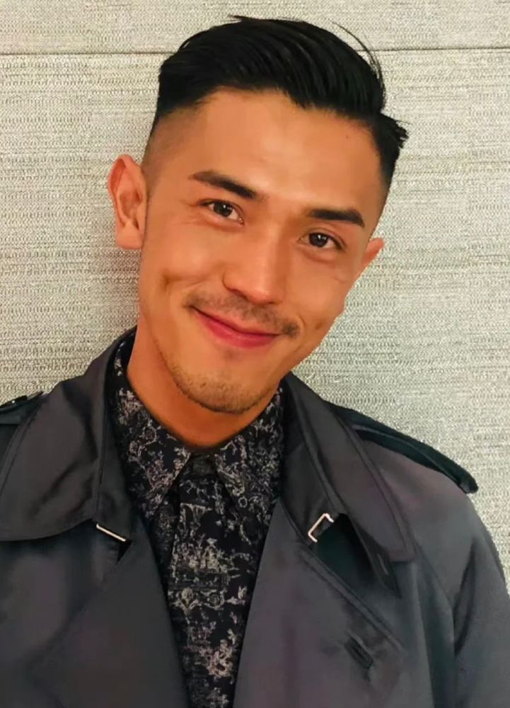 男人40岁后"发型决定气质",这3种发型建议避开,会显老显油腻插图8